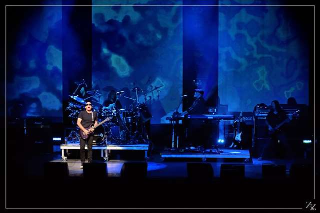 NIK_2740 Joe Satriani 17-09-2015 (Zz) (p).jpg